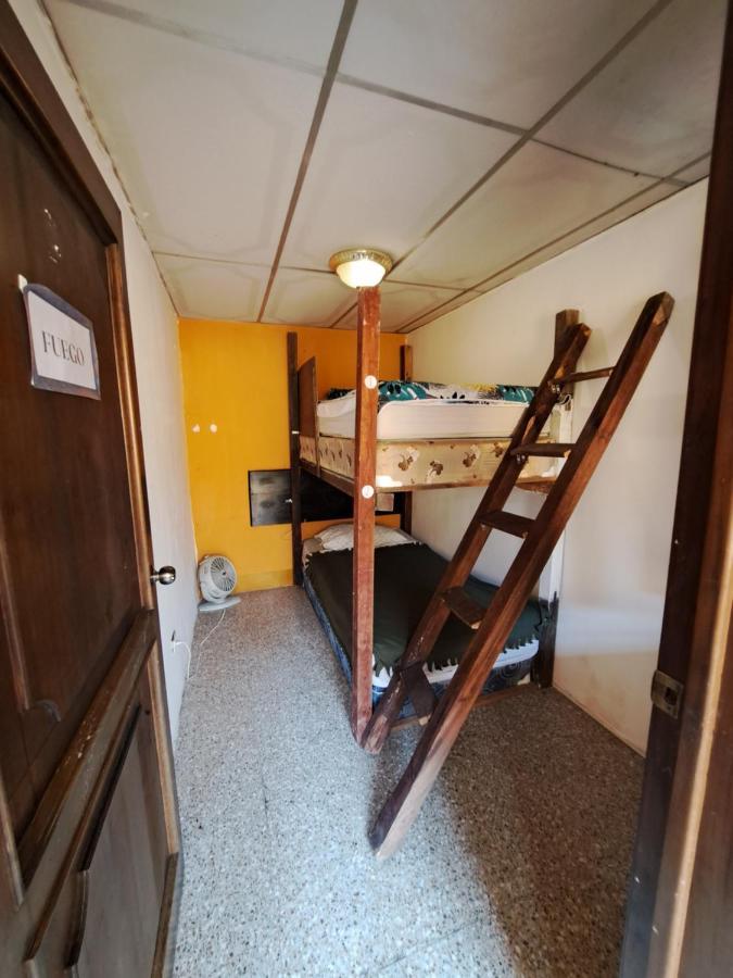 Esperanza Hostel Antigua Esterno foto